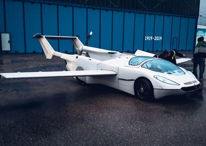 klein-visions-aircar-prototype-an-actual-flying-car-takes-maiden-flight_2