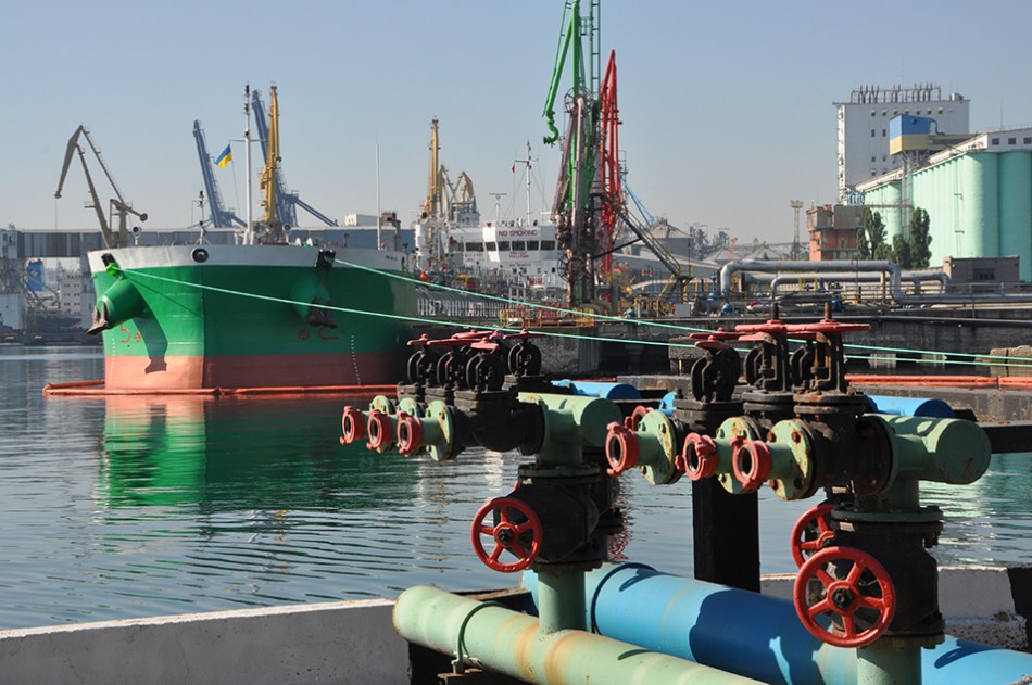 В нефтегавани Одесского порта