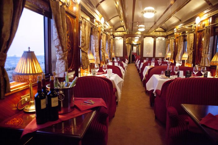 Restoran-v-poezde-otele-Al-Andalus