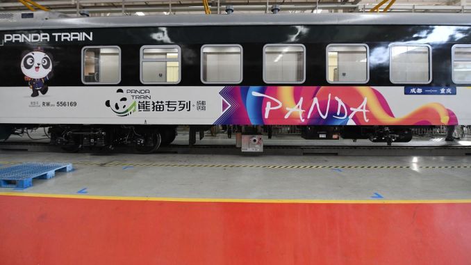 cin-ilk-panda-treni-pandalarin-vatanini-kesfetmek-isteyenleri-bekliyor