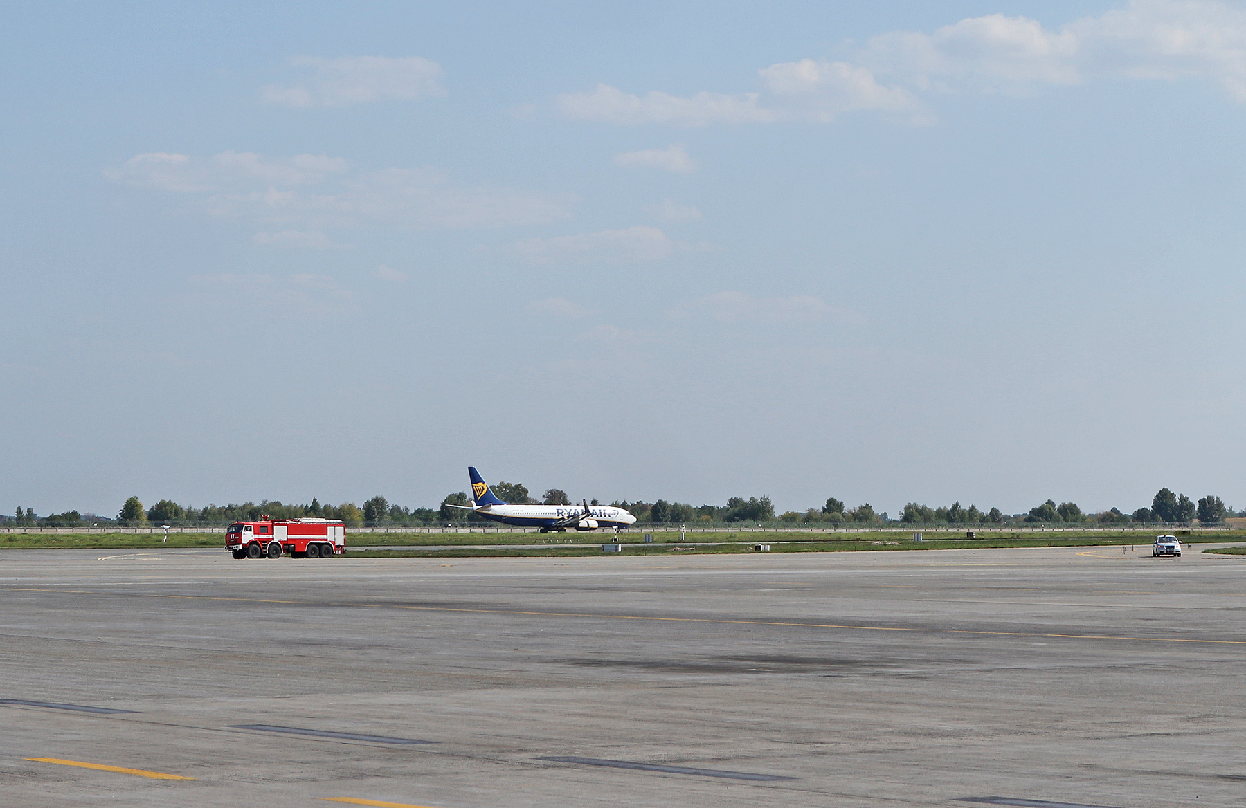 Самолет Ryanair приземлился в Борисполе. 
